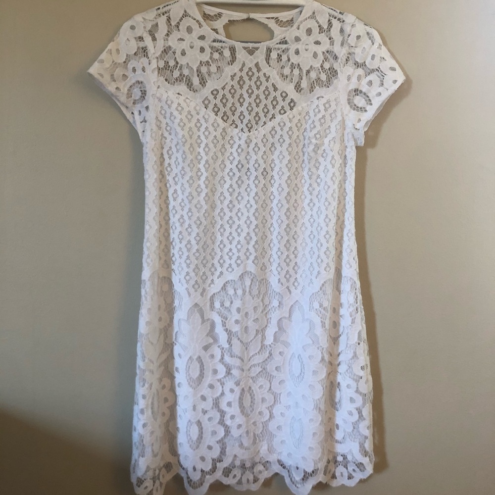 White lace Abercrombie and Fitch dress